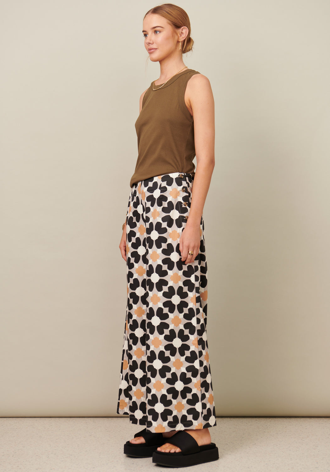 Lorenza Pant